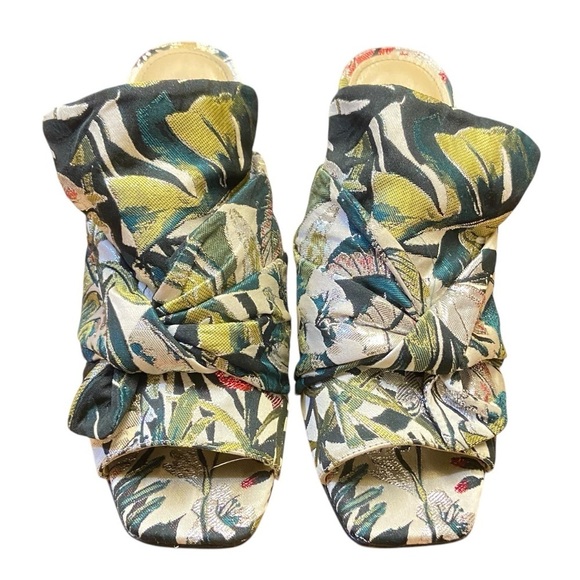 Marc Fisher Floral Brocade open toe heel - Picture 3 of 8